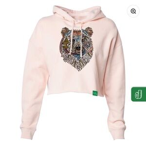 NWT Wild Tribute Women's Pull Over Hoodie Sweatshirt Bear Cropped $70 Sz M
